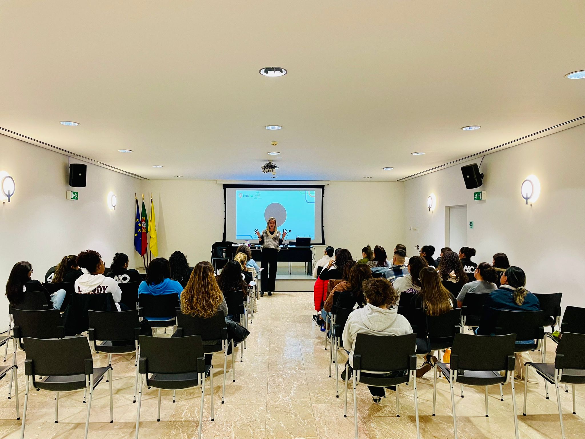ETI Olhão Recebe Formações da AI9.PT para Implementação do Projeto “Brincar a Tempo Inteiro”